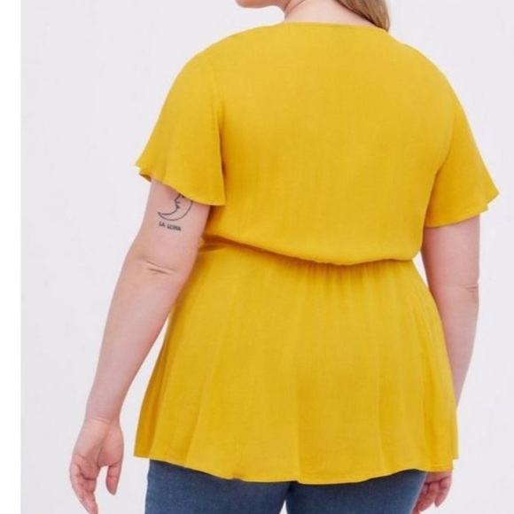 Babydoll Crinkle Gauze Crochet Inset Lace-Up Top - Picture 3 of 12